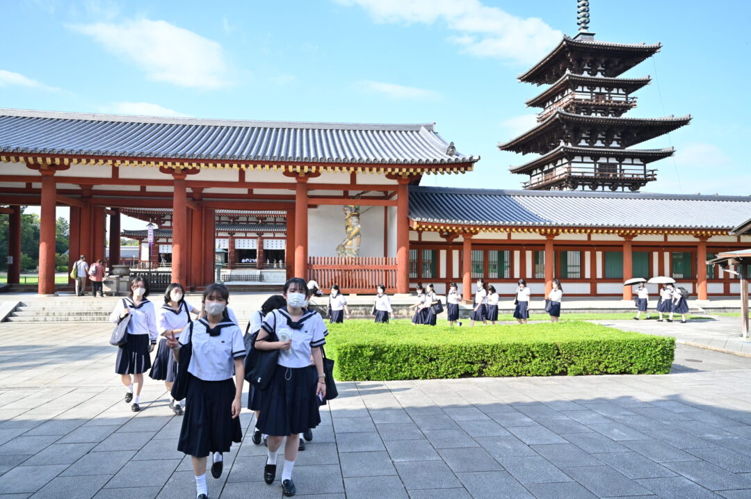 薬師寺を後に