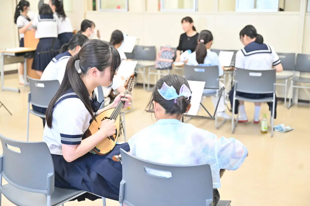 (012)　豊島岡女子学園高等学校　平成23年　声の教育社 声の教育社：商品情報