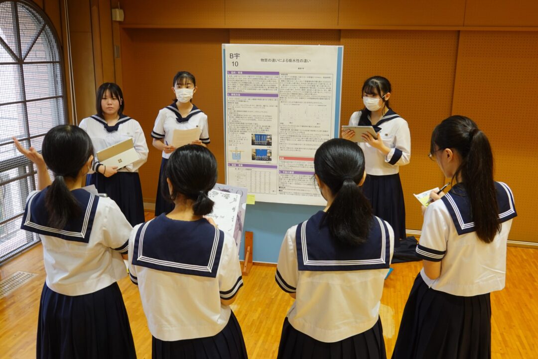 ポスター発表　質疑応答も