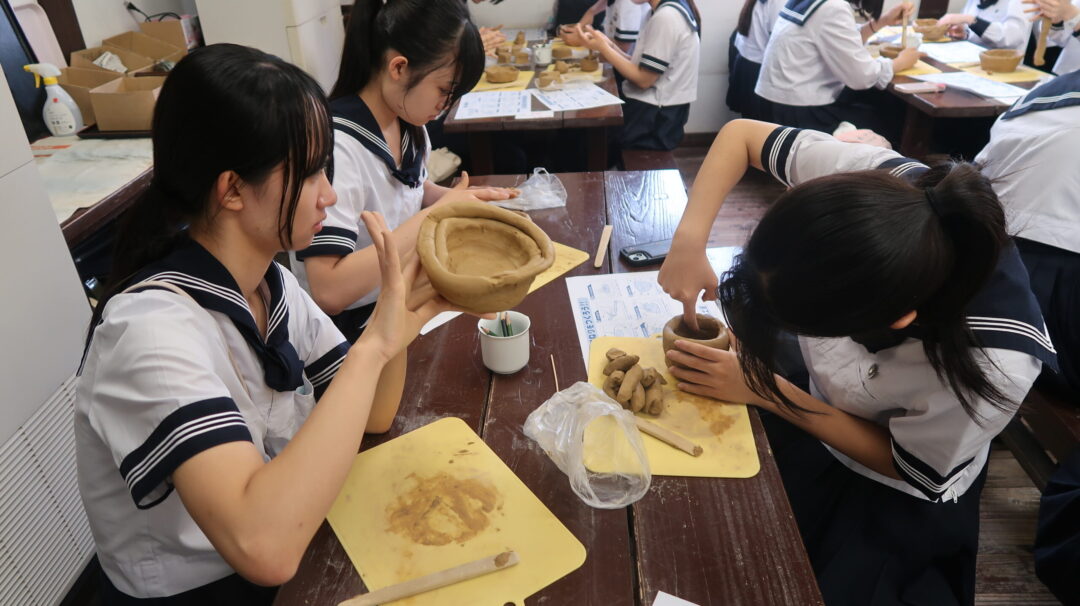 有田ポーセリンパークにて手びねり体験